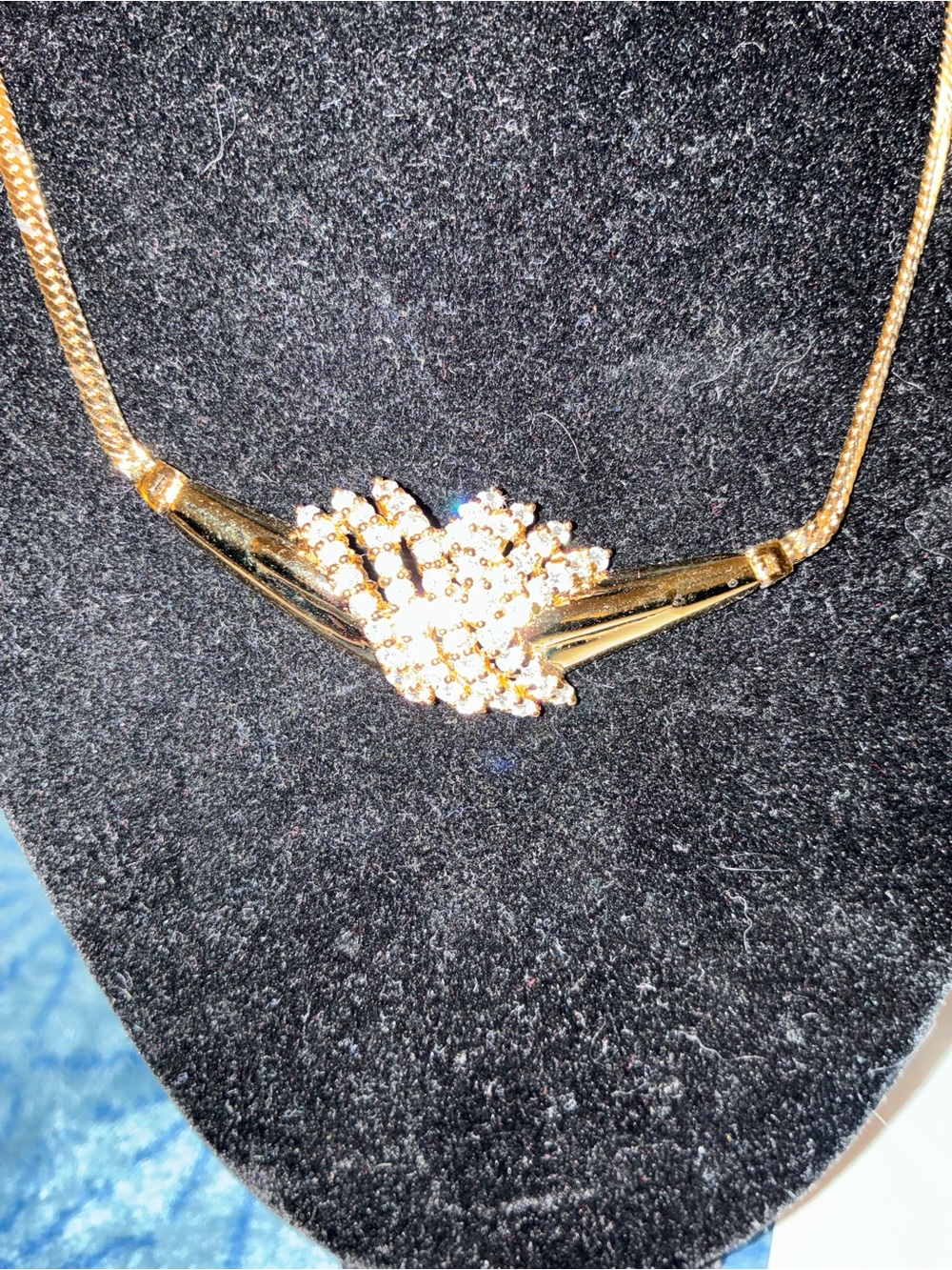 Beautiful M 925 mark beautiful “gold/diamond” necklace